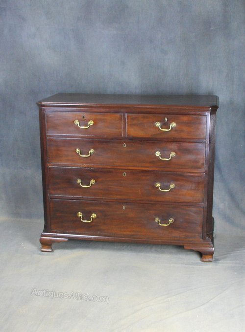 Georgian Mahogany Chest of Drawers