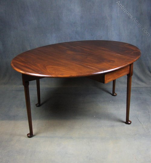 Georgian Mahogany Dining Table