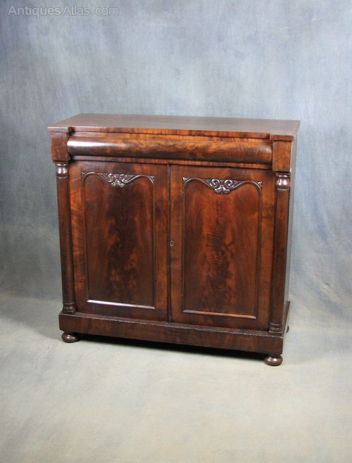 William IV Mahogany Chiffonier / Sideboard