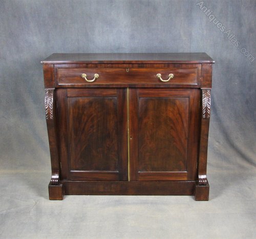 William IV Mahogany Sideboard / Chiffonier