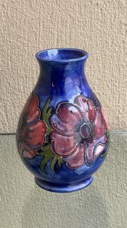 Baluster Vase By Moorcroft Anemone Paper Label