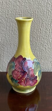Moorcroft Hibiscus Posy Vase On Yellow Background 