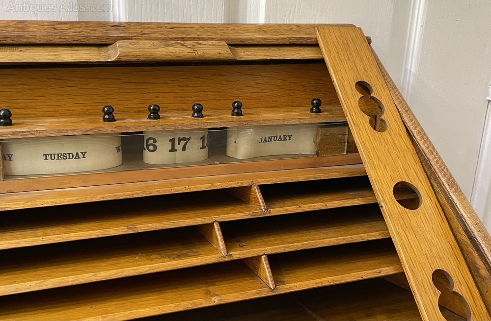 Oak Stationery And Perpetual Calendar Antiques Atlas