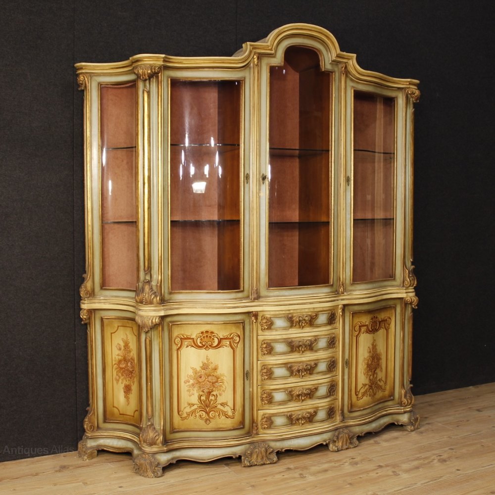 Antiques Atlas Italian Bookcase In Lacquered And Gilt Wood