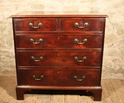 Georgian Mahogany Chest Of Drawers