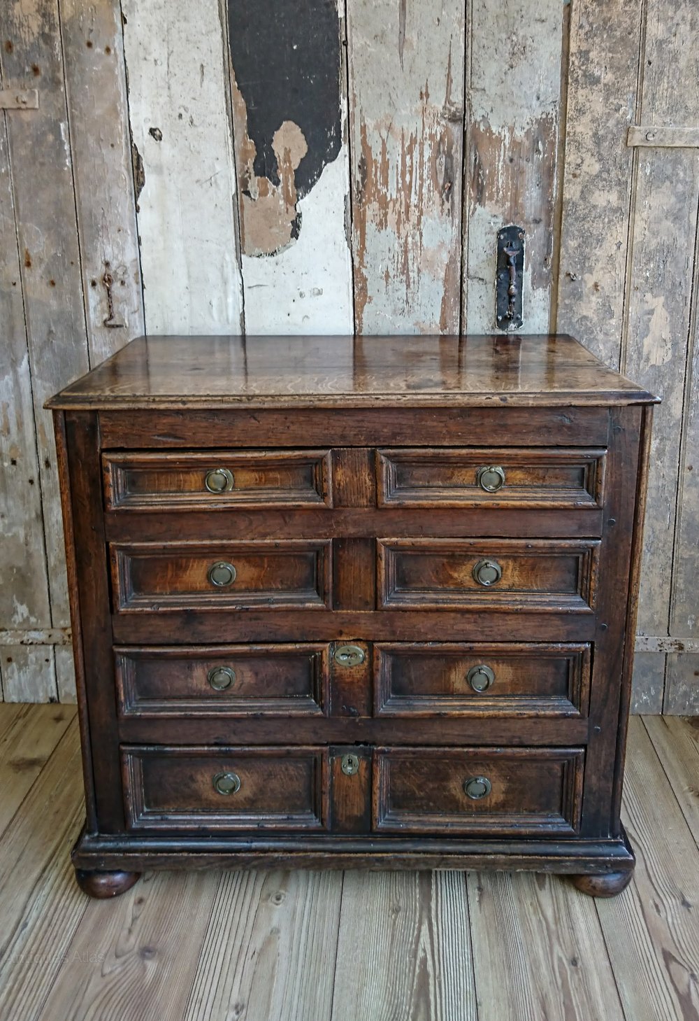 Small Chest Of Drawers Antiques Atlas