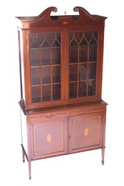 Edwardian Inlaid Mahogany Cabinet / Bookcase Maple & Co