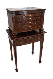 Hepplewhite Style Viners 109 Piece Cutlery Chest 