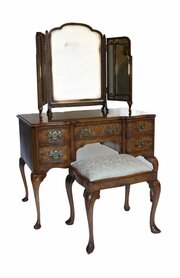 Queen Anne Burr Walnut Dressing Table Circa 1930s