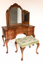 Queen Anne Style Burr Walnut Dressing Table C.1930