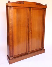 W1V Period Oak 2 Door Cupboard 1830s