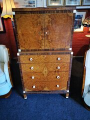Art deco cabinet on chest c193