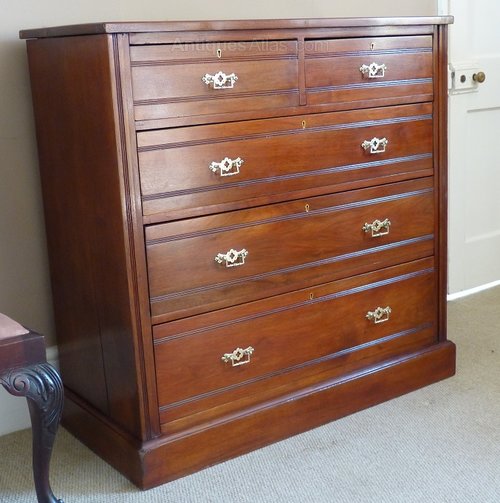 A Late Victorian Walnut Chest Of Drawers Antiques Atlas