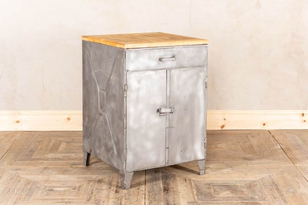 Antiques Atlas Metal