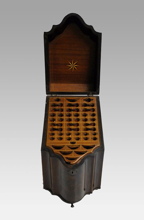 Antiques Atlas III Knife Box
