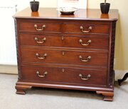 A Good 18thc. Mahogany Chest Of Drawers