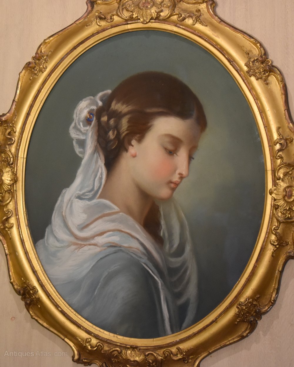 Antiques Atlas Fine Victorian Oval Pastel Portrait Of A Lady