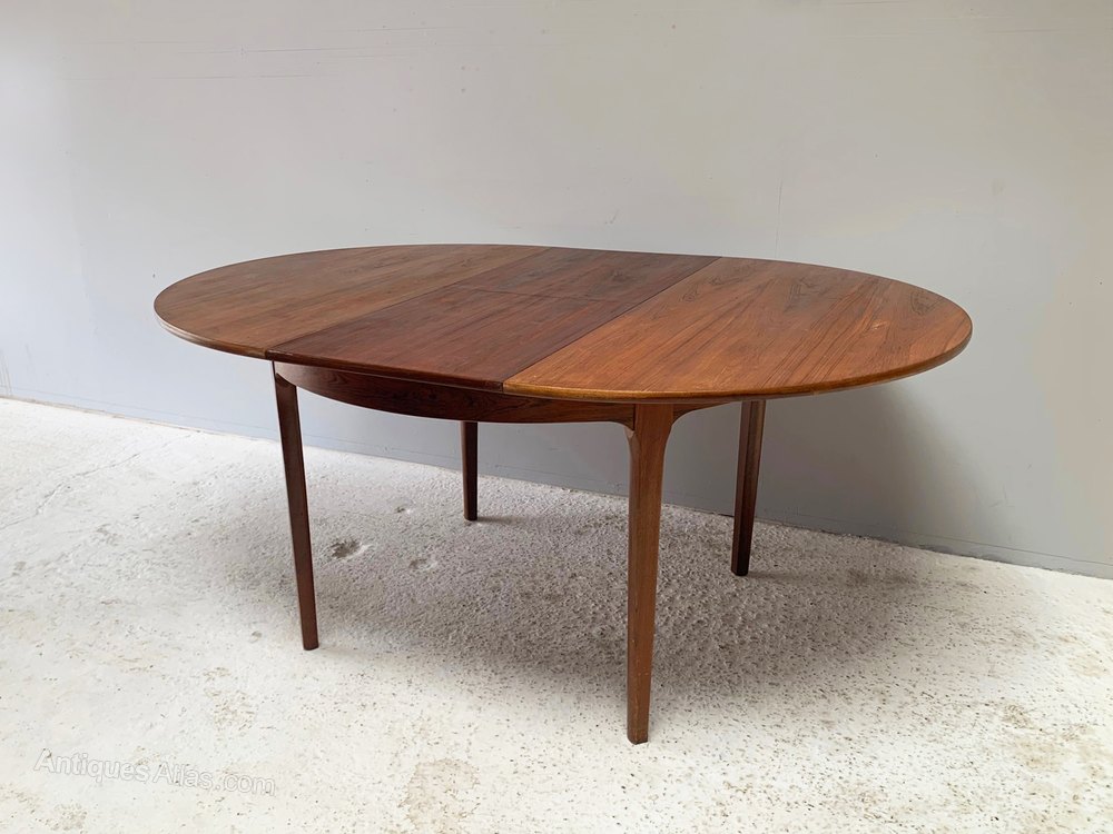 Antiques Atlas 1960’s Mid Century Dining Table / 4 Dining Chairs