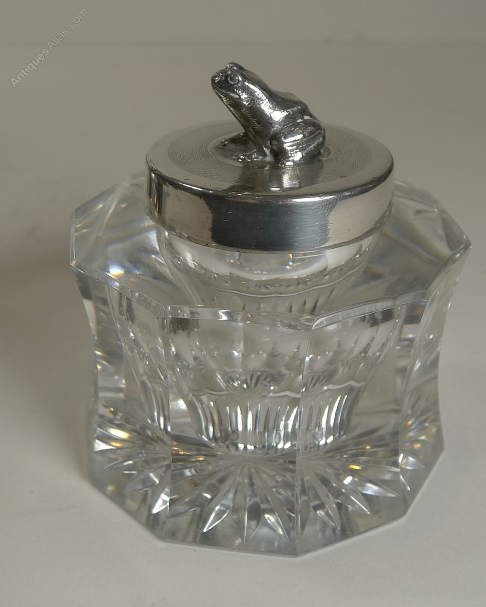 Antiques Atlas - Antique American Stag And Frog Inkwell / Pen Rest