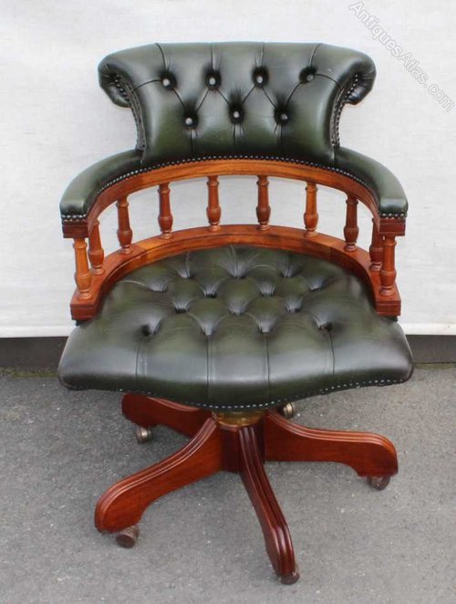 Green Leather Office Chair In Good Condition