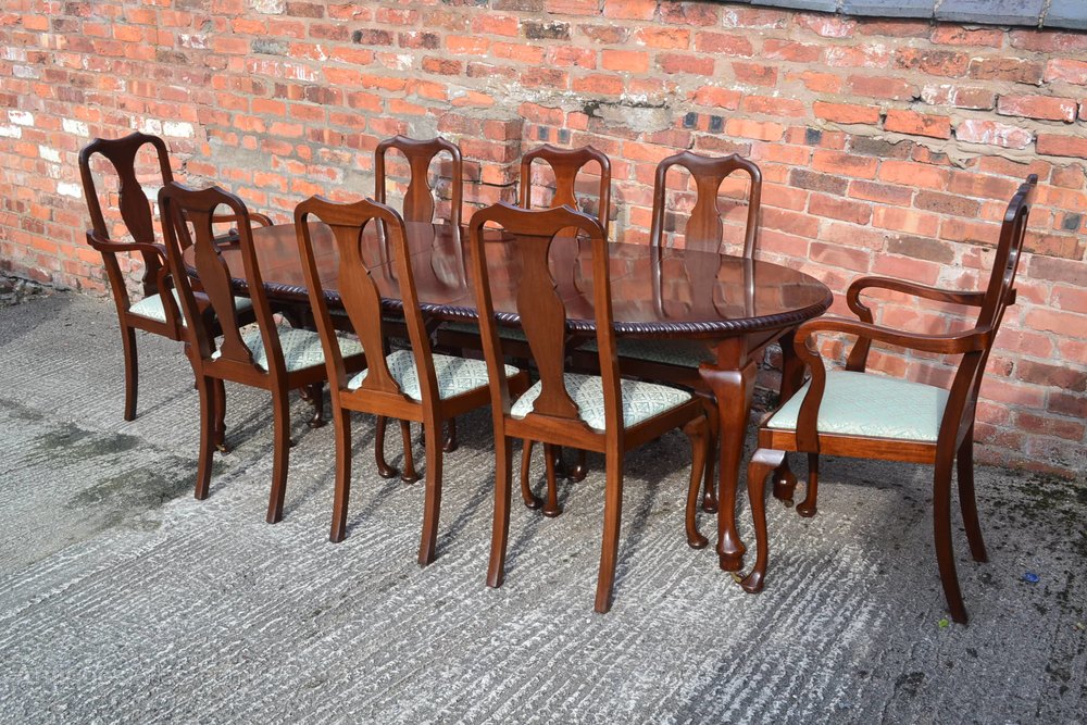 Queen Anne Style Table And Chairs C1920 Antiques Atlas