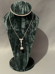 18ct Onyx And Diamond Pendant And Chain