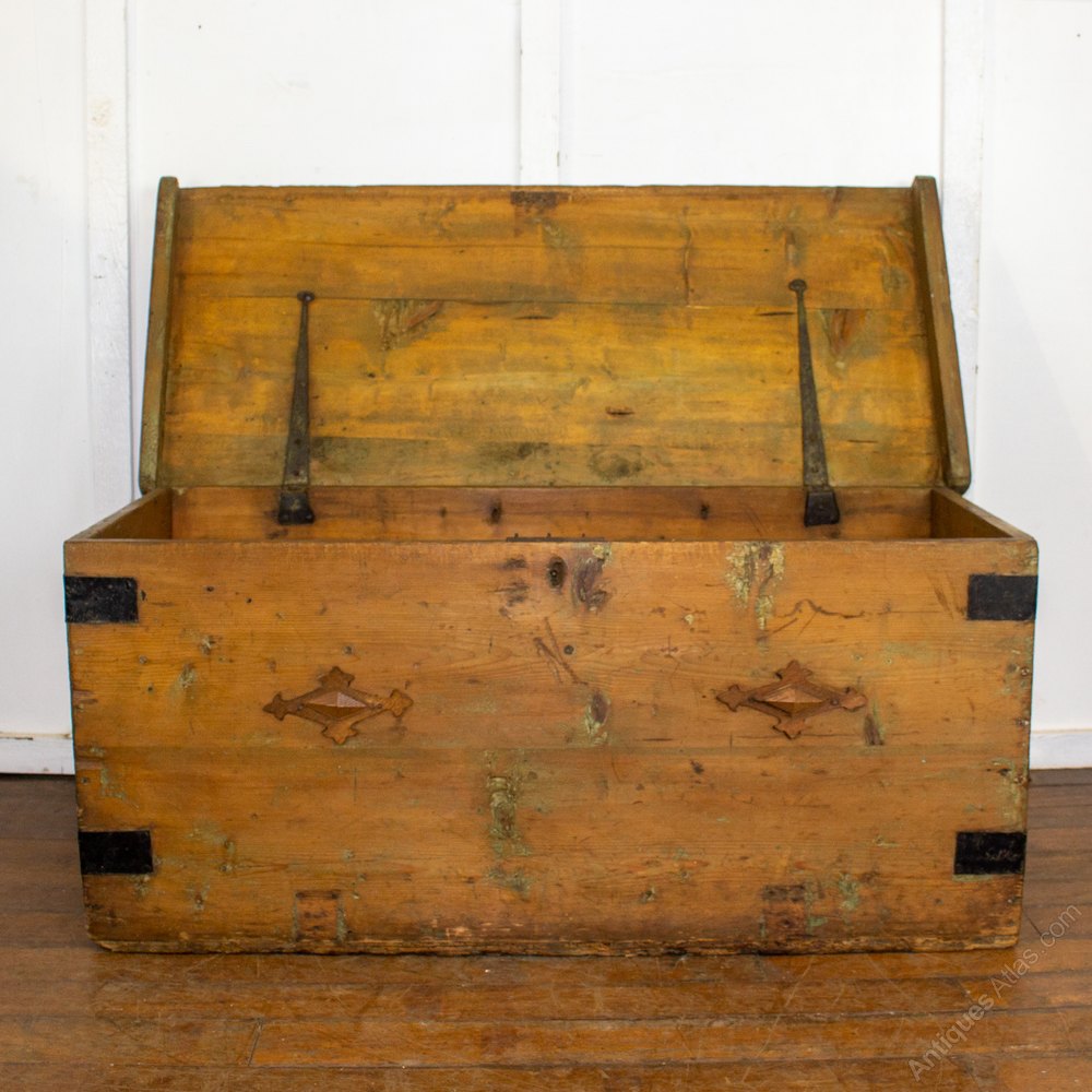 Antique Pine Trunk Antiques Atlas