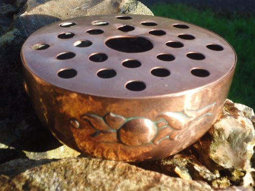 Arts & Crafts Newlyn rose bowl