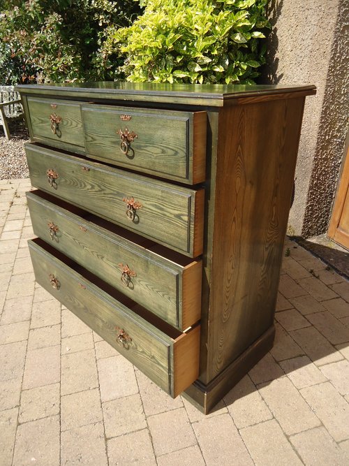 Shapland & Petter Green Chest Of Drawers as179a3171 - Antiques Atlas