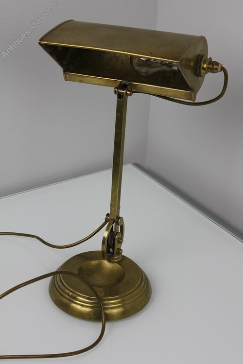 Antiques Atlas 1920s British Bankers Table Lamp