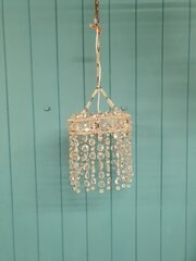 Small Wire Chandelier With Flowers 9"