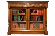 Fine Victorian Walnut Glazed Bookcase By Gillow & 