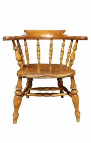 Mid 19th Century Smokers Bow / Captains Chair In B