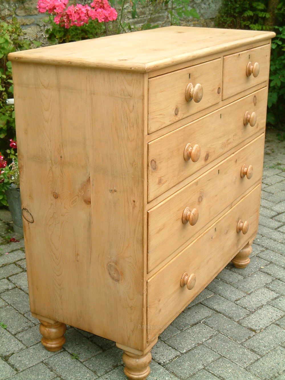 A Large Restored Antique Pine 5 Drawer Chest Antiques Atlas