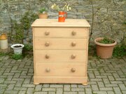Early Victorian Pine Chest Of Drawers