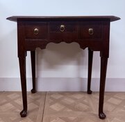 Early 18th-century English Oak Side Table