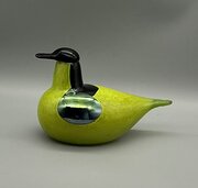 A Striking And Highly Collectible Art Glass Bird 