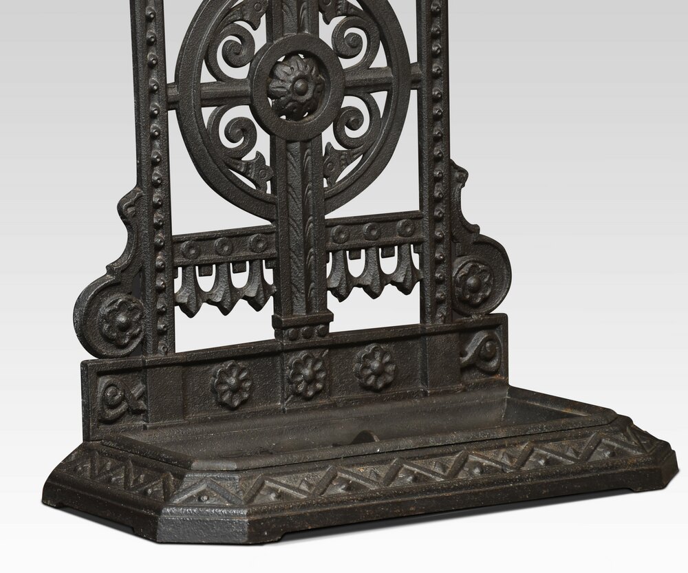 Falkirk Cast Iron Umbrella Stand Antiques Atlas