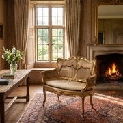 Fine Quality French Louis XV Style Giltwood Canapé