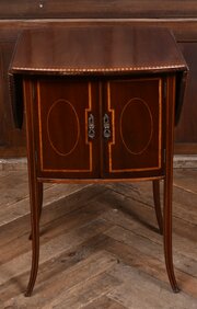 Edwardian Mahogany Drop-Leaf Table
