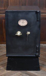 Samuel Withers & Co. Safe