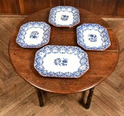 Set Of  4 Victorian Of Blue & White Ashetts