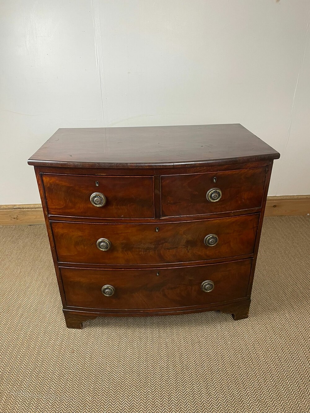 19C Small Antique Mahogany Bow Front Chest Of Draw Antiques Atlas