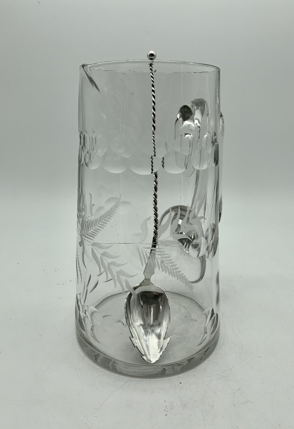 glass pimms jug