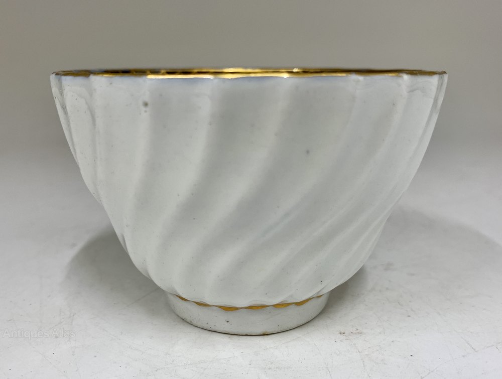 Antiques Atlas Worcester Wrythen Fluted Tea Bowl C.1810