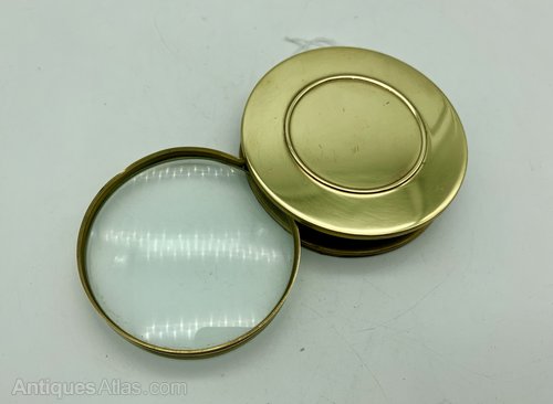 Antiques Atlas Vintage Brass Folding Magnifying Glass Circa 1930 - Antique Brass Folding Magnifying Glass Antiques Atlas Vintage Brass Folding Magnifying Glass Circa 1930 - Antique Brass Folding Magnifying Glass
