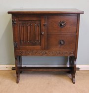 Vintage Oak Side Cabinet / Cupboard