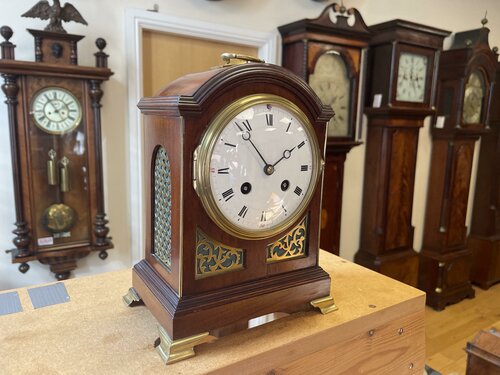 Antique Mantel clock with mahogany case c1875/80.