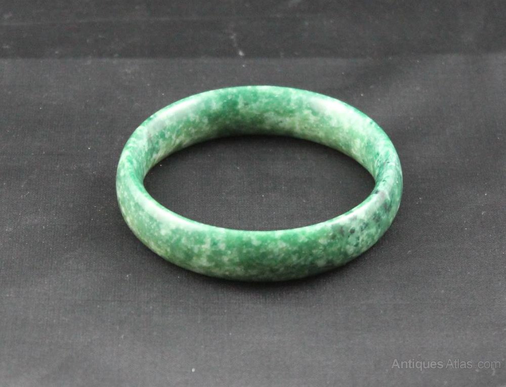 Antiques Atlas Spinach Jade Bangle