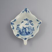 Dr Wall Worcester Pickle Dish Two Peony Rock Bird